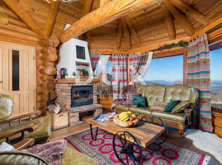 Gorski kotar, Kupjak, drvena samostojeća vila, 220 m2, bazen i wellness