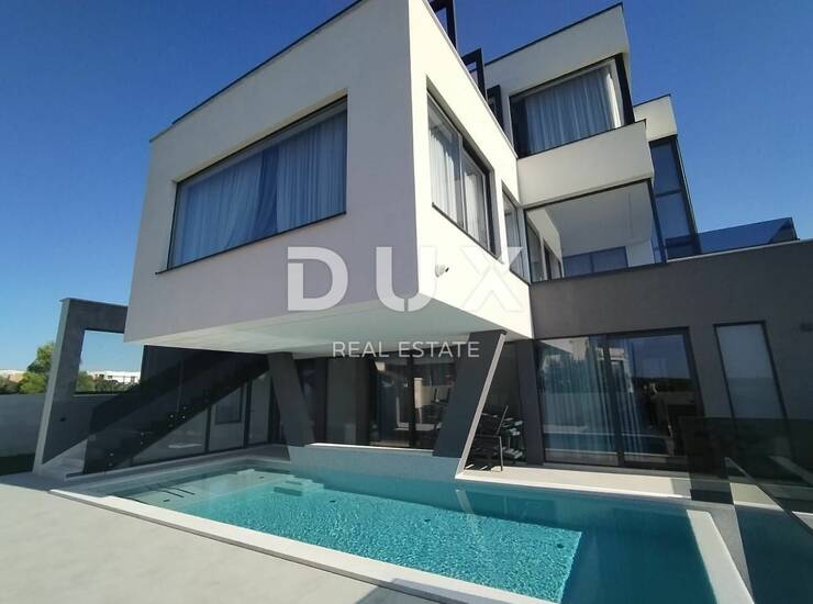 Istra, Medulin, vila, 420 m2, 150 metara od mora