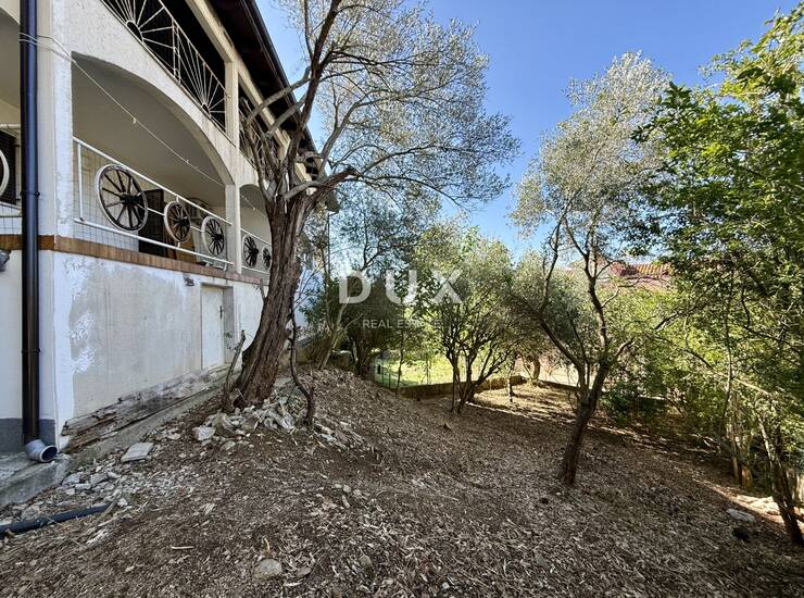 Krk, Čižići, dvojna kuća, 126 m2, 2 jedinice, 350 m od mora — fotografija 3