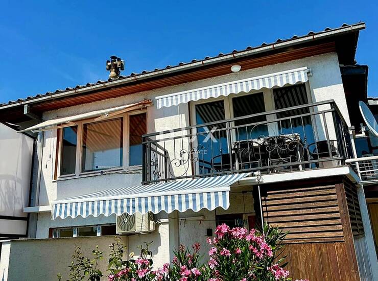 KVARNER, KRALJEVICA - kuća sa 2 stana i pogledom na more — fotografija 2