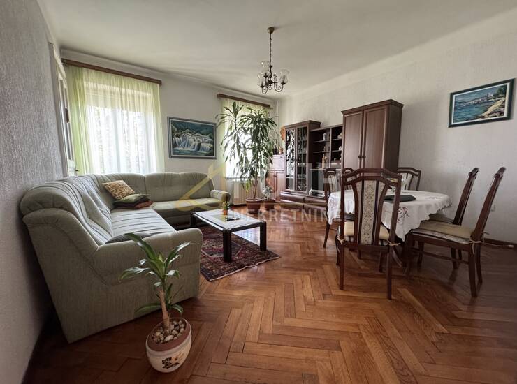 Rijeka, Škurinje, 78.10m2, 3skl, balkon + lođa — fotografija 3