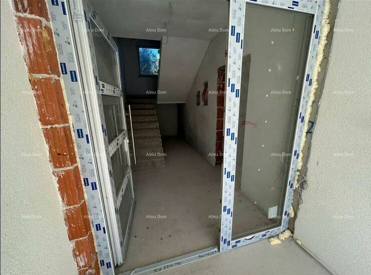Na prodaju je dvosoban stan ukupne površine 60 m² smješten na drugom kat... — fotografija 8