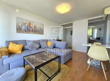Trosoban stan Donja Vežica, Rijeka 44m² - 700 € | SveHrNekretnine