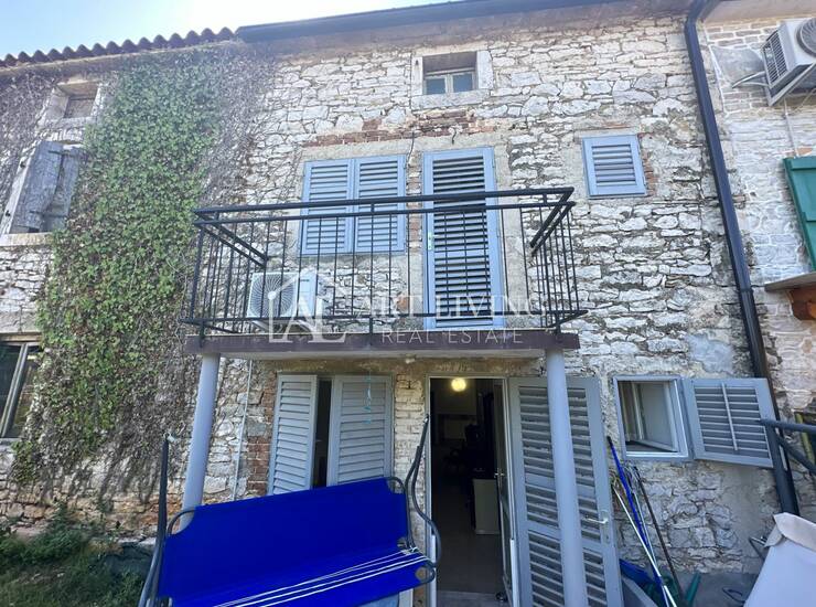 Umag, okolica, renovirana autohtona kamena kuća, 1,2 km od mora — fotografija 5