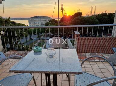 Dvosoban stan Centar, Pula 65m² - 187.000 € | SveHrNekretnine