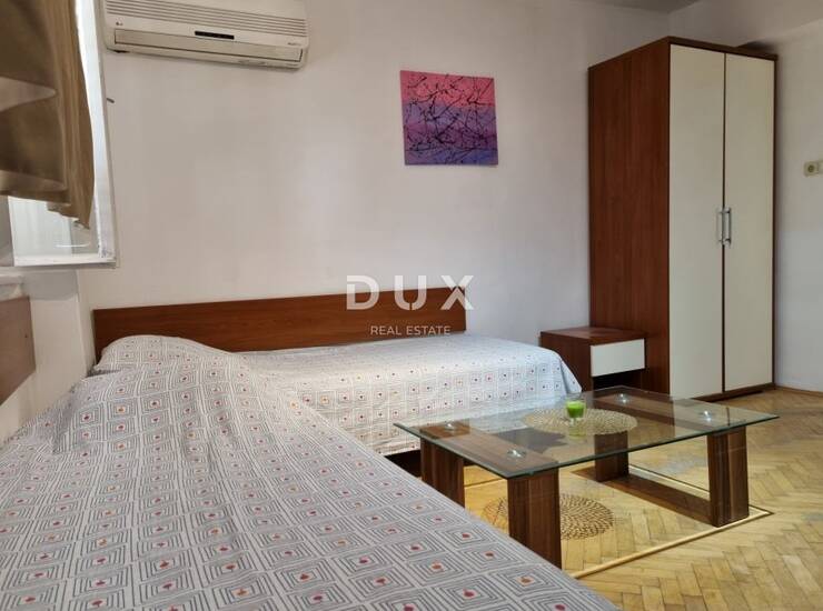 Istra, Pula, dvoetažni stan, centar, terasa, pogled na more, 65 m2 — fotografija 5