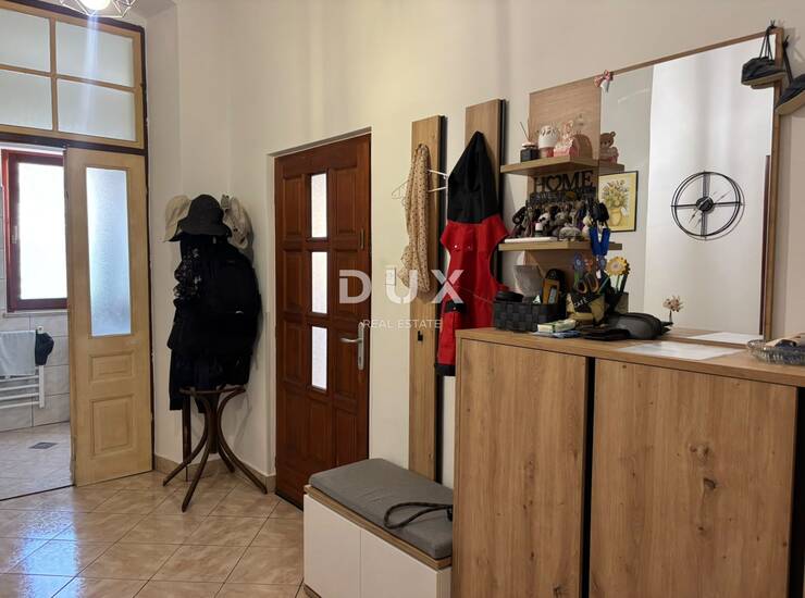 Istra, Pula, dvoetažni stan, 74,40 m2, dvorište — fotografija 6