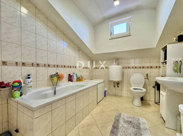 Kanfanar, Putini, 3-sobni stan, 74 m2, terasa, parking — fotografija 4