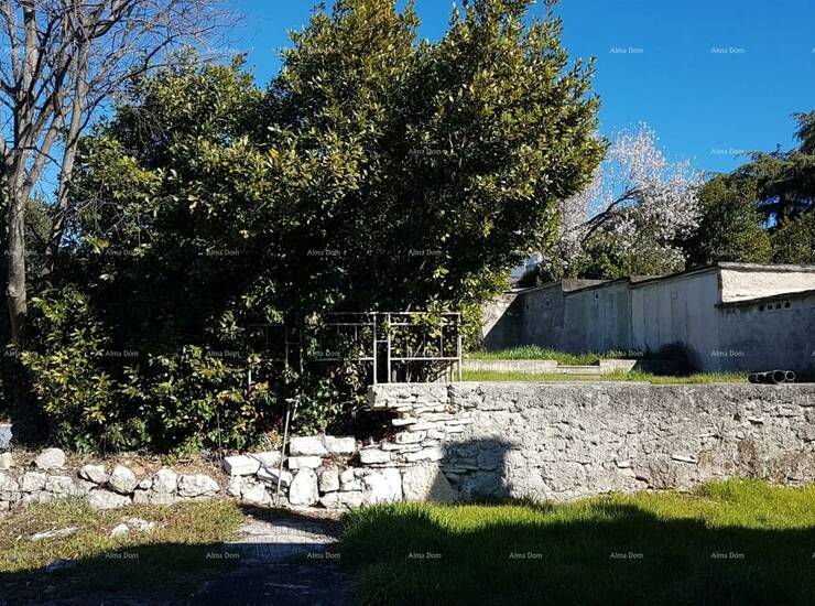 Kuća smještena u mirnom naselju sa ukupnom površinom od 140 m², svaki s... — fotografija 4