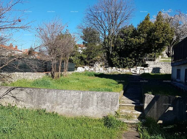 Kuća smještena u mirnom naselju sa ukupnom površinom od 140 m², svaki s... — fotografija 5