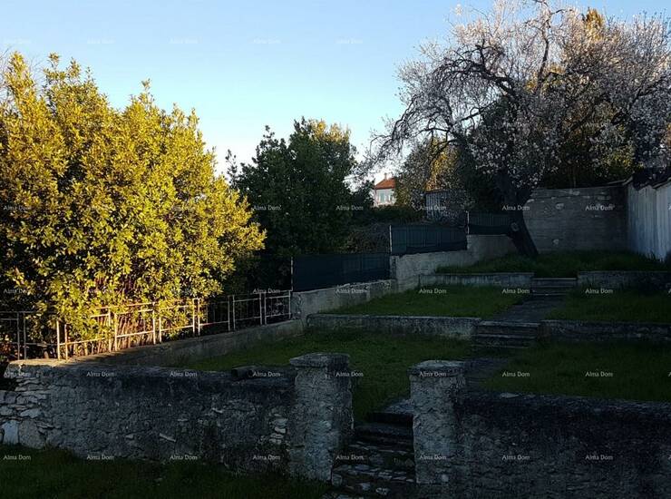 Kuća smještena u mirnom naselju sa ukupnom površinom od 140 m², svaki s... — fotografija 8
