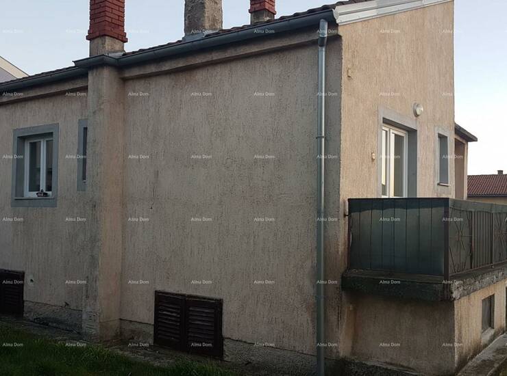 Kuća smještena u mirnom naselju sa ukupnom površinom od 140 m², svaki s... — fotografija 9