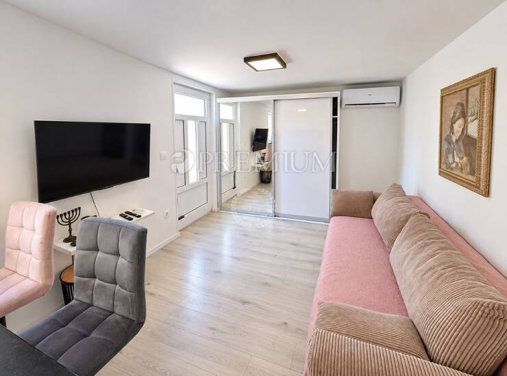 Njivice, apartman blizu mora, 100 m od plaže! — fotografija 6