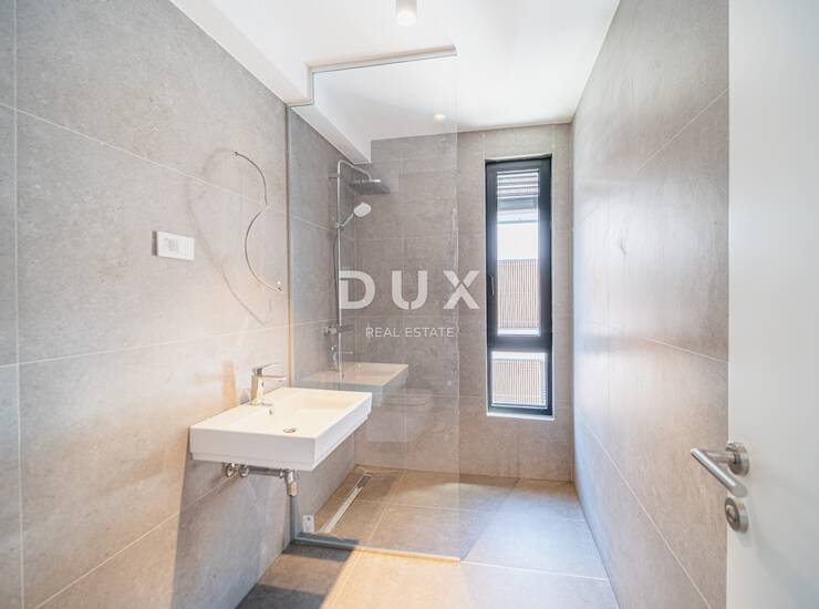 Opatija, centar, garsonijera, 48 m², terasa 16 m² — fotografija 6