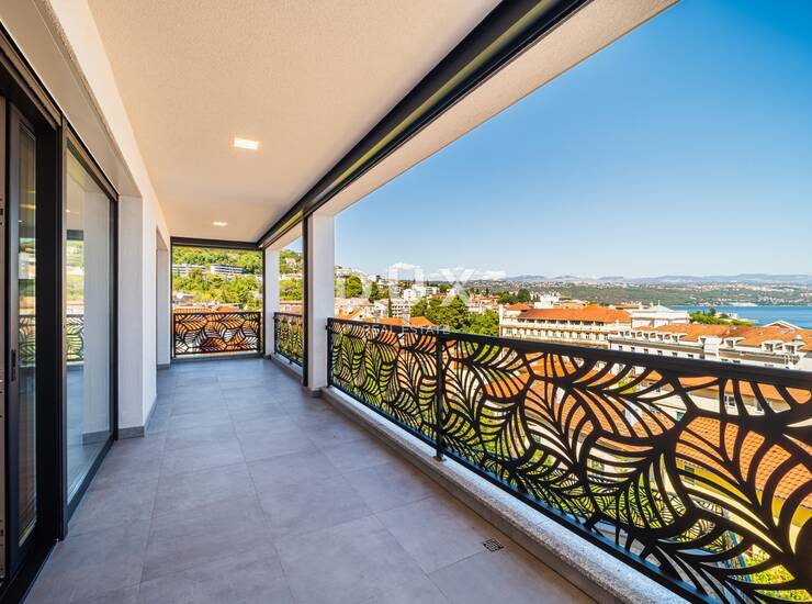 Opatija, centar, trosobni stan, 127m2, 150 m od mora — fotografija 6