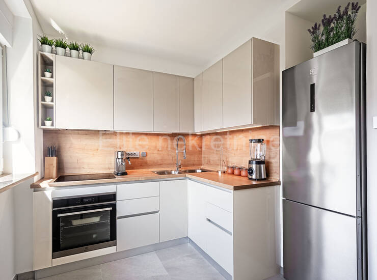 RIJEKA, TURNIĆ! Ekskluzivan stan 50 m² s liftom i pogledom na more — fotografija 9