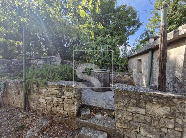 Kamena kuća na građevinskoj parceli od 1919m2 - Rakalj — fotografija 4