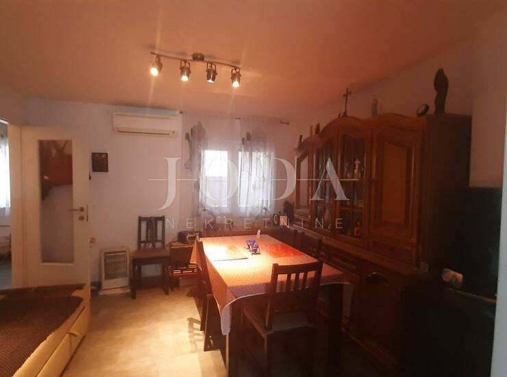 NOVI VINODOLSKI, novouređena kuća u centru grada — fotografija 6