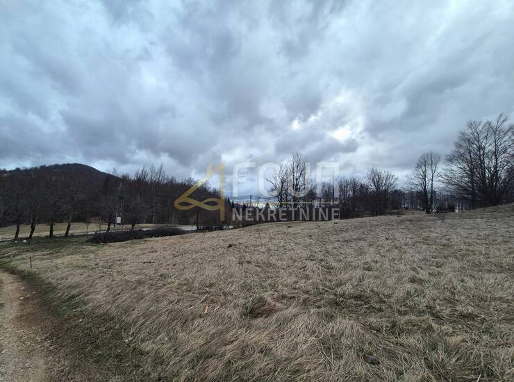 Gorski kotar, Stari Laz, zemljište 2.614m2 — fotografija 2