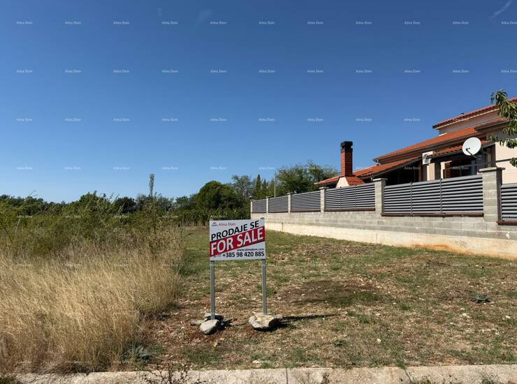 Prodaje se građevinsko zemljište na mirnoj i lijepoj lokaciji u manjem mj... — fotografija 5