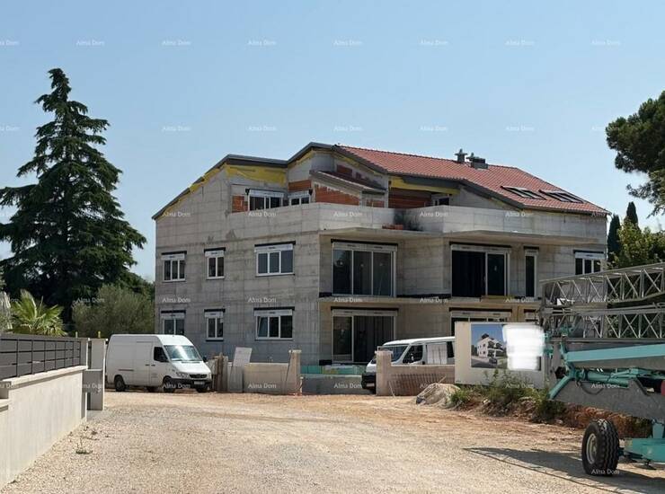 Prodje se stan u novogradnje na TOP lokacije, do mora 270 m.

Završetak ra...
