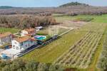 EKLUZIVNO! Poreč, zemljište, 699 m2 na rubu naselja! — fotografija 5