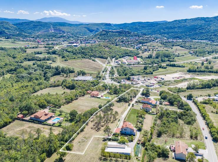 Rijetka velika razvojna prilika – građevinsko zemljište kod Buzeta, Istra