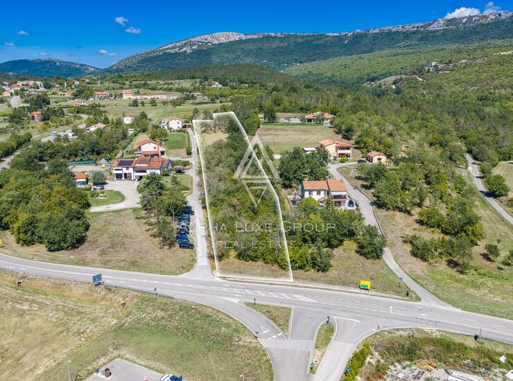 Rijetka velika razvojna prilika – građevinsko zemljište kod Buzeta, Istra — fotografija 2
