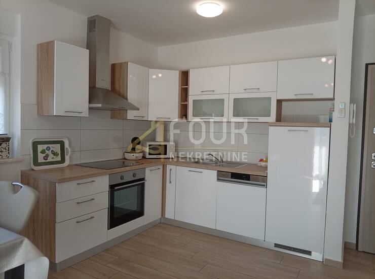 Najam, Pula - Veli Vrh, 2s+db, balkon — fotografija 5