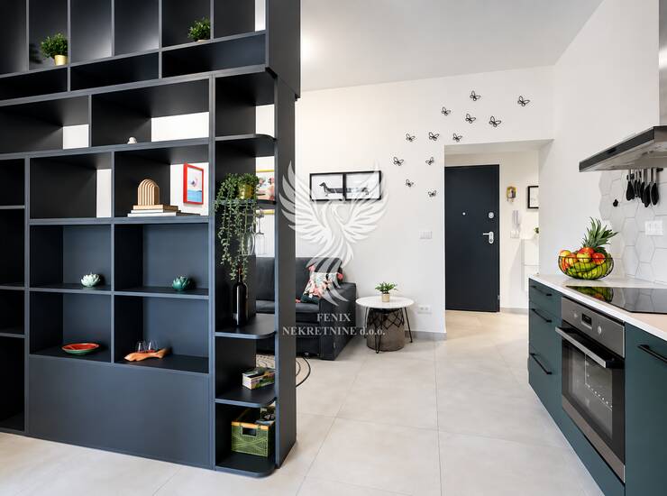 SPLIT, BOL, ODLIČAN 2S + DB STAN — fotografija 2