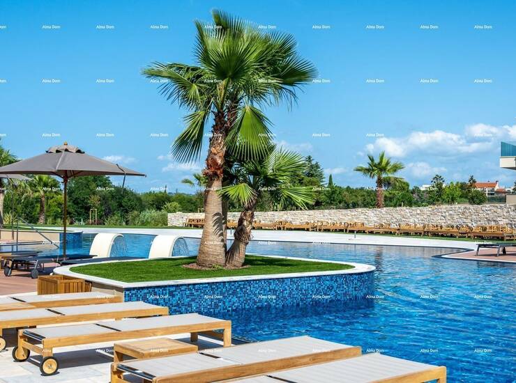 Ova samostojeća vila nalazi se u zatvorenom luksuznom naselju na sjeveru i... — fotografija 10