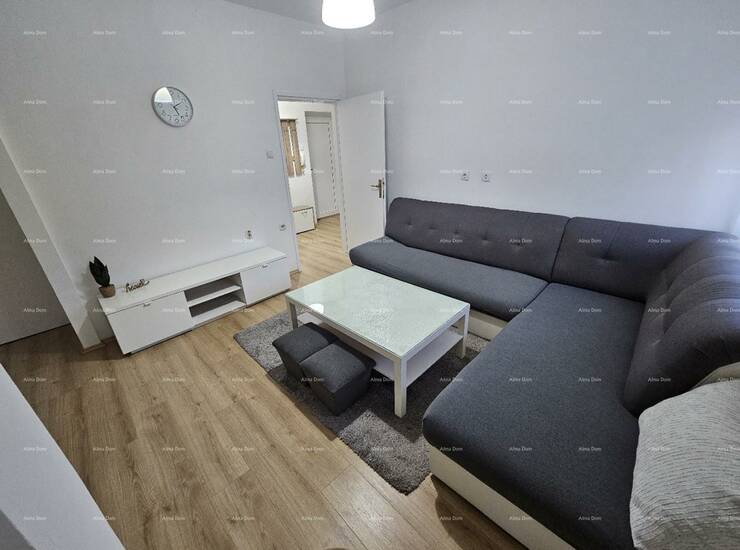 Na prodaju je uredan i useljiv jednosoban stan površine 50 m², smješten ... — fotografija 2