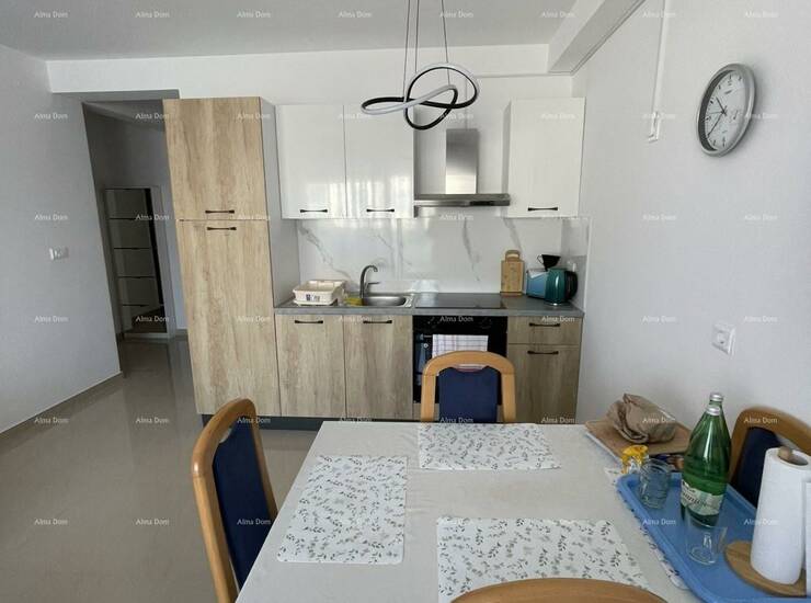 U mirnom dijelu Pule prodaje se atraktivan stan smješten na prvom katu kva... — fotografija 5