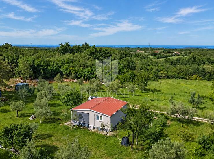 Buje, Kaštel, predivno zemljište sa pogledo na more! — fotografija 4