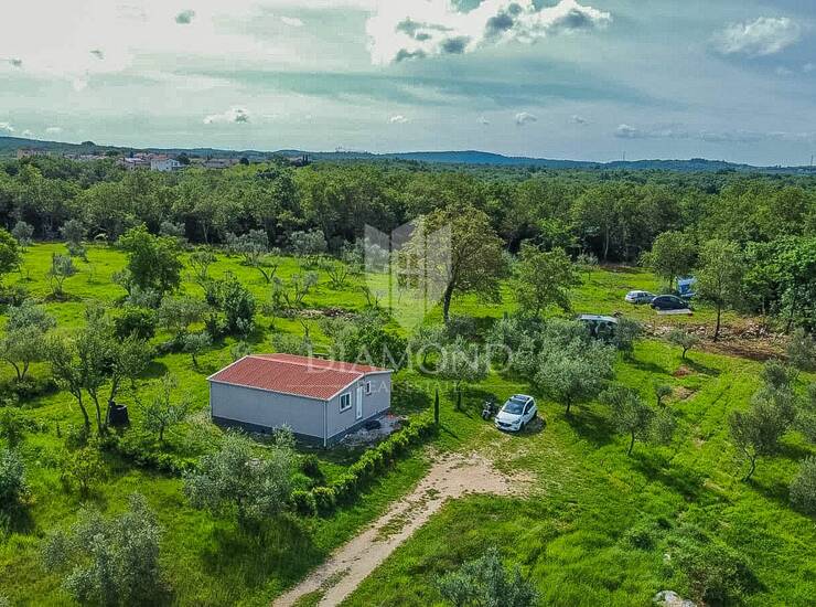 Buje, Kaštel, predivno zemljište sa pogledo na more! — fotografija 5