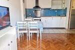 Novi Vinodolski, 1s+db, balkon, pogled