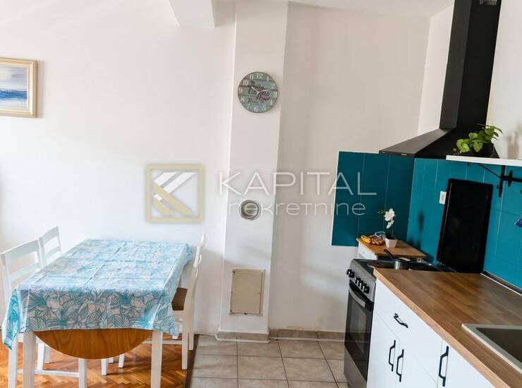 Novi Vinodolski, 1s+db, balkon, pogled — fotografija 2