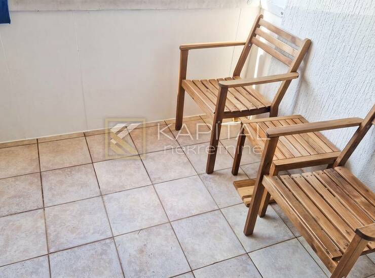 Novi Vinodolski, 1s+db, balkon, pogled — fotografija 4
