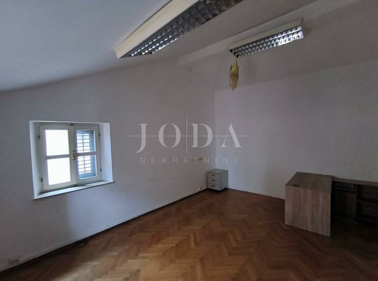 Poslovni prostori u centru Rijeke – 176 m² — fotografija 3