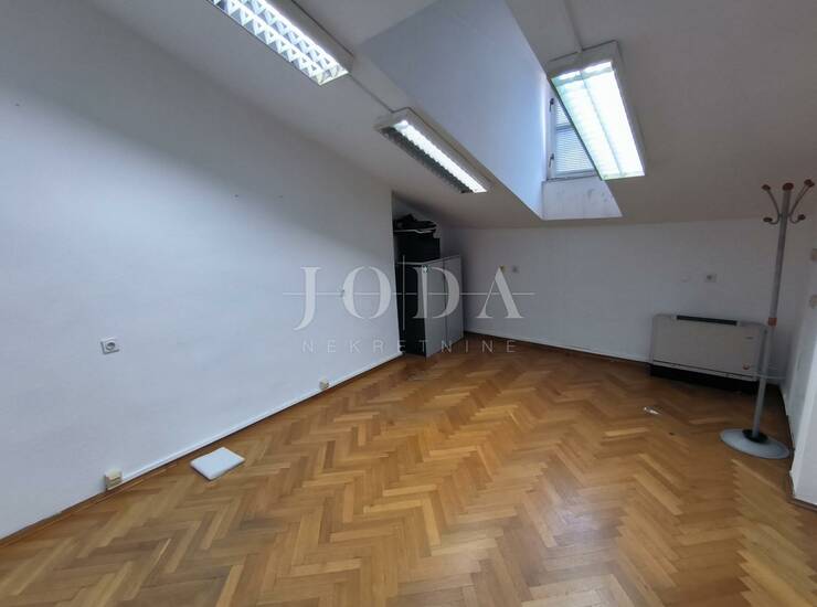 Poslovni prostori u centru Rijeke – 176 m² — fotografija 6