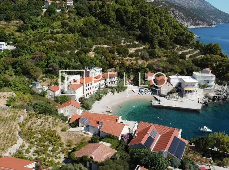 Podobuće, Pelješac – mediteranska kuća s velikom okućnicom, 35 m od mora — fotografija 3