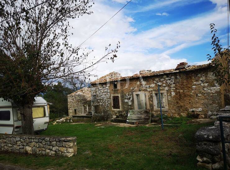 PRILIKA!POPUST!Istarska kamena kuća za adaptaciju — fotografija 2