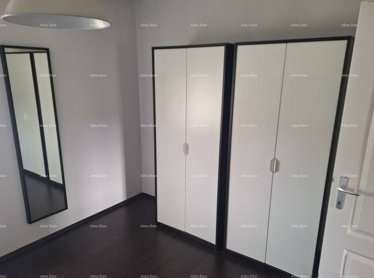 Na prodaju je moderno i lijepo opremljen stan površine 50 m², izgrađen 2... — fotografija 7