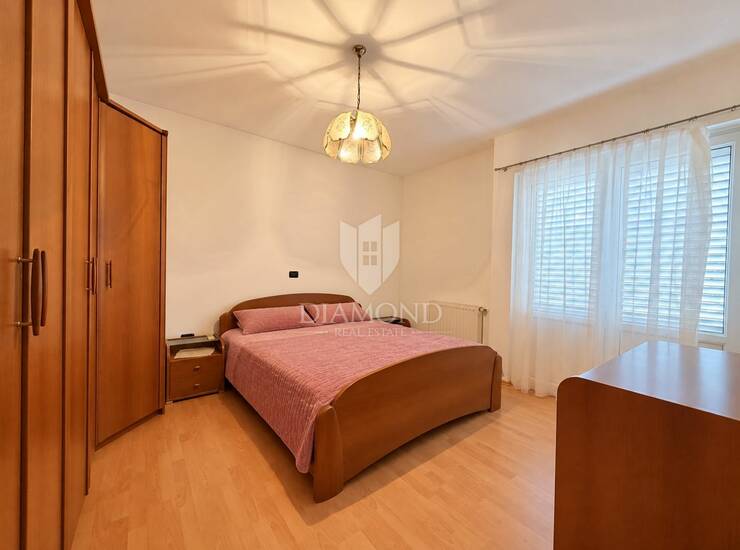 Umag, Stan u prizemlju s dvorištem i garažom — fotografija 5