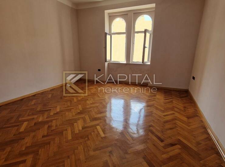 Strogi centar Opatije: Građanski stan, 200 m² s 2 parkirna mjesta — fotografija 4
