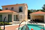 Istra, Poreč, Luksuzna obiteljska vila, 180m2, nadomak plaža i sadržaja