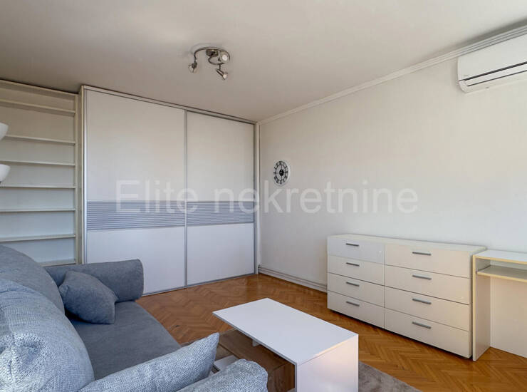 RIJEKA, CENTAR (BRAJDA)! Uređen 1S stan 36 m² na odličnoj lokaciji — fotografija 4
