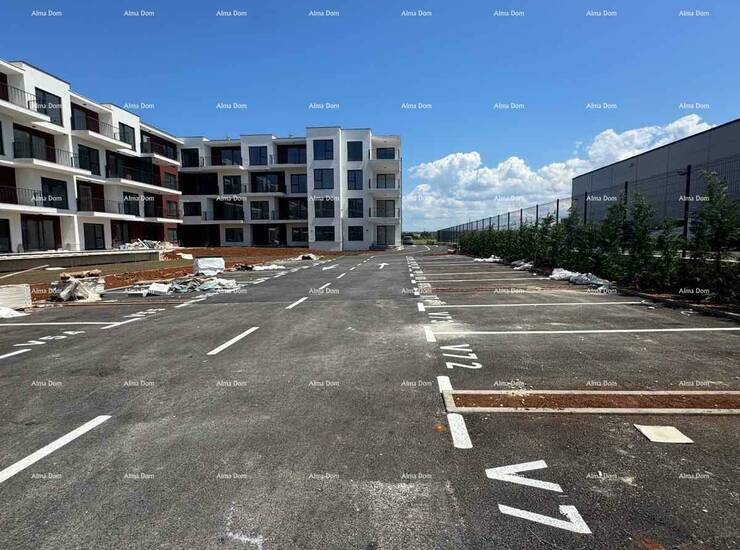 U samom gradu Umagu, u sklopu suvremenog stambenog projekta s ukupno 122 st... — fotografija 9