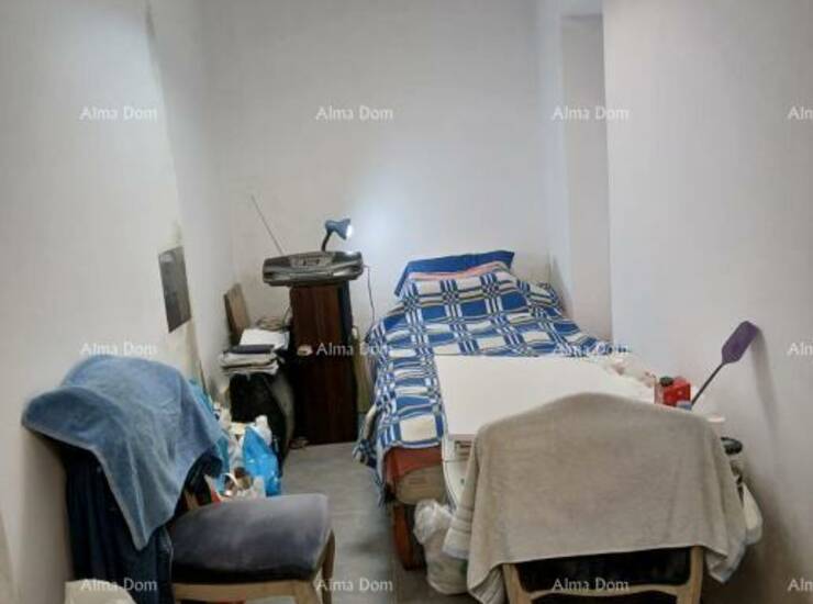 Prodaje se stan površine 56 m² smješten u prizemlju stambene zgrade. Sas... — fotografija 5