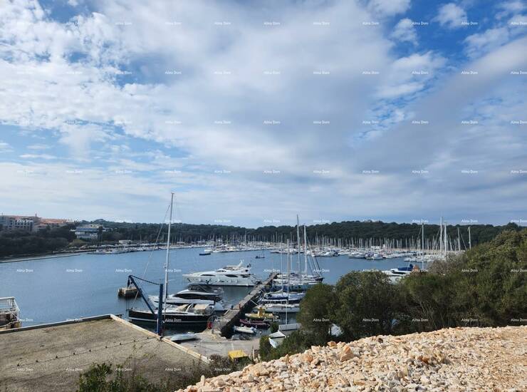Luksuzni stanovi sa pogledom na Marina Veruda!

Stan C19, površine 78.81 m... — fotografija 10